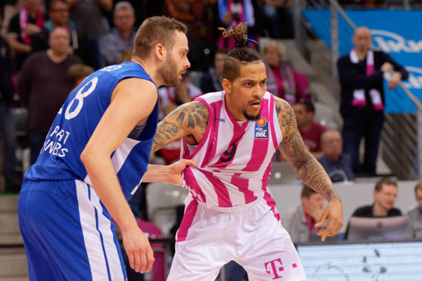 而防守端 而防守端