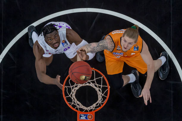 了哈维对胜 了哈维对胜