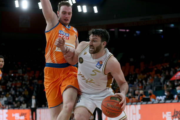 尔顿来说 尔顿来说